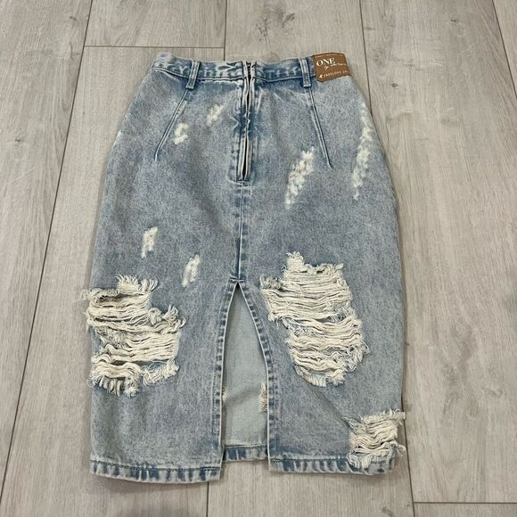 One by One Teaspoon Freelove Distressed Skirt Size 24 - Picture 2 of 6